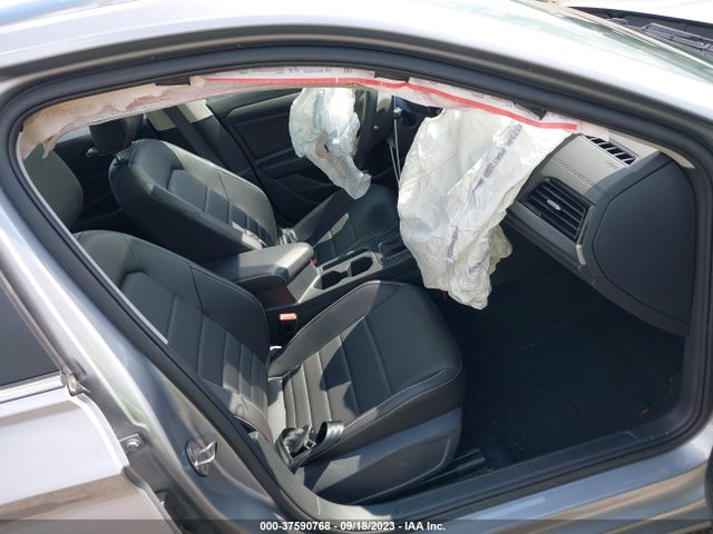 3VW7M7BU3NM010972 Volkswagen JETTA SE