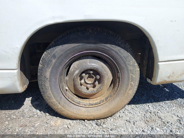 2000 DODGE DAKOTA BASE/SPORT VIN: 1B7FL26P5YS582422