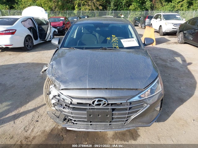 2019 HYUNDAI ELANTRA SEL VIN: 5NPD84LF0KH465319