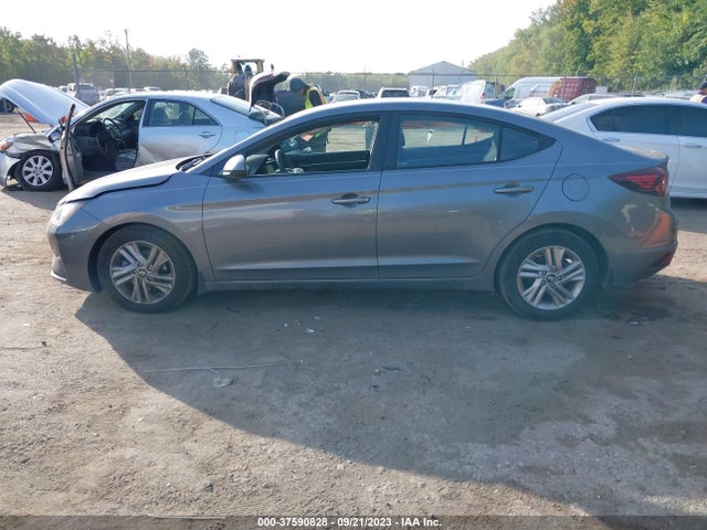 2019 HYUNDAI ELANTRA SEL VIN: 5NPD84LF0KH465319