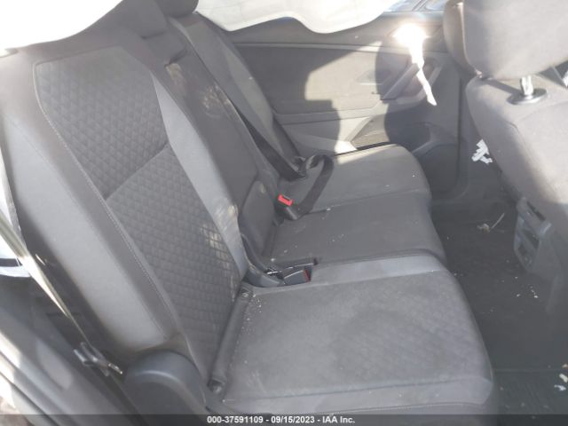 3VV0B7AX1KM023786 Volkswagen Tiguan 2.0t S