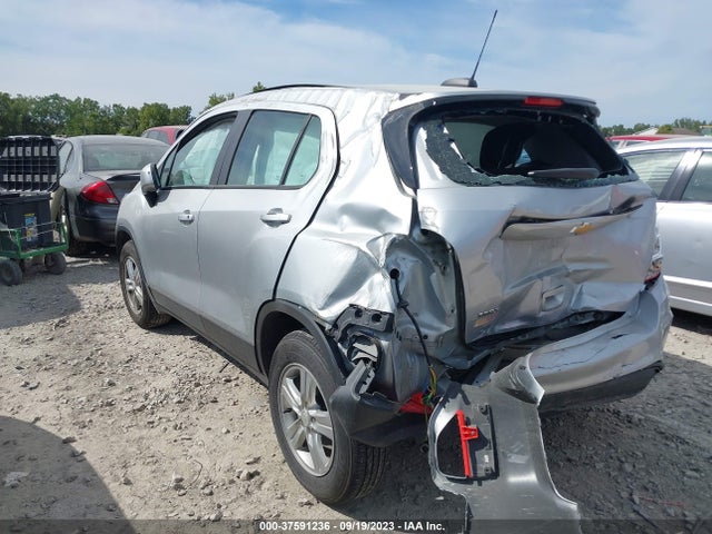 Chevrolet TRAX LS 2020 3GNCJKSB0LL300611 Image 3