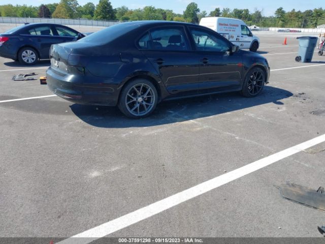 3VW267AJ2GM333523 Volkswagen Jetta 1.4t S