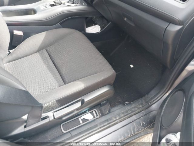 3CZRU6H36JG728068 Honda HR-V LX