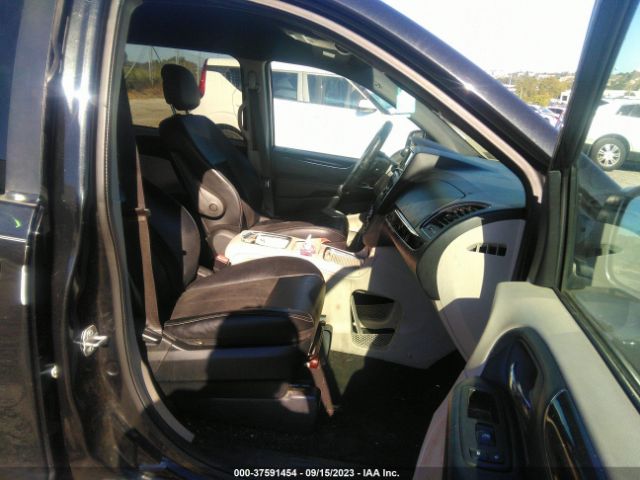 2C4RDGCG6KR656273 Dodge Grand Caravan Sxt