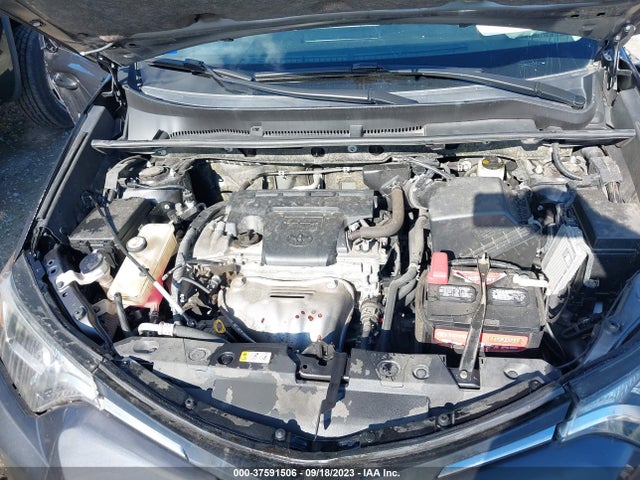 Toyota RAV4 LE 2018 JTMBFREV2JJ229176 Image 10