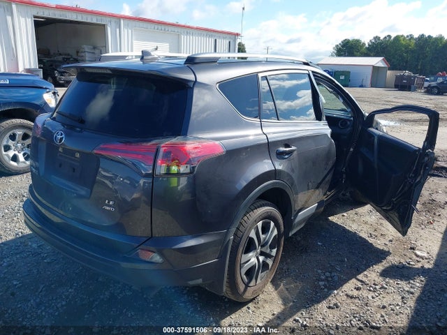 Toyota RAV4 LE 2018 JTMBFREV2JJ229176 Image 4