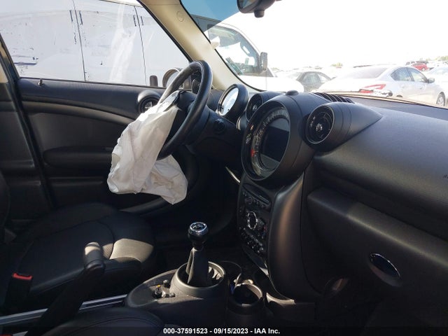2015 MINI COOPER COUNTRYMAN WMWZC5C53FWM19692 Photo 4