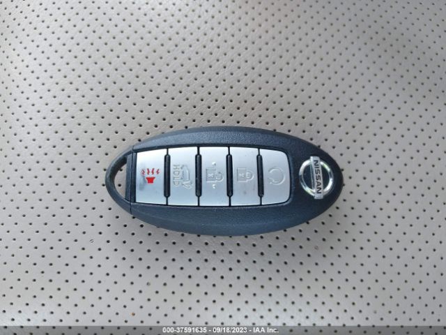 JN8AT2MT9JW491991 Nissan Rogue Sl
