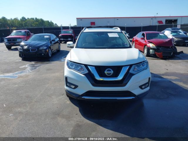 JN8AT2MT9JW491991 Nissan Rogue Sl