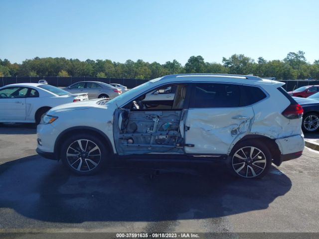 JN8AT2MT9JW491991 Nissan Rogue Sl