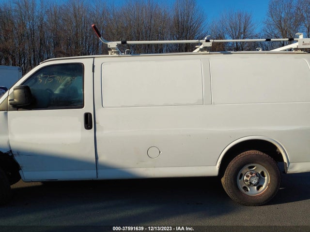 Chevrolet Express 2500 Work Van 2017 1GCWGAFF0H1249265 Image 14