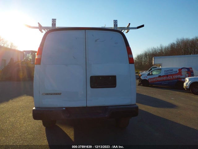 Chevrolet Express 2500 Work Van 2017 1GCWGAFF0H1249265 Image 16