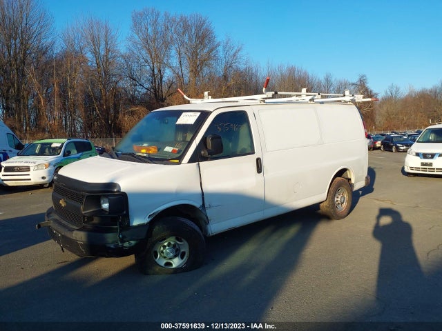 Chevrolet Express 2500 Work Van 2017 1GCWGAFF0H1249265 Image 2
