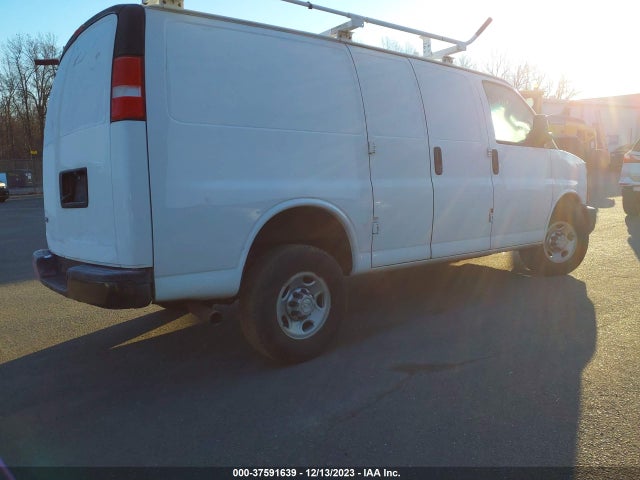 Chevrolet Express 2500 Work Van 2017 1GCWGAFF0H1249265 Image 4