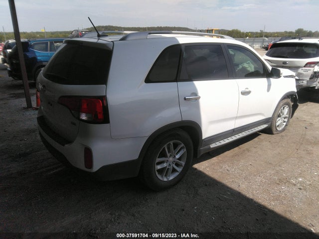 KIA Sorento Lx V6 2015 5XYKT4A76FG555315 Image 4