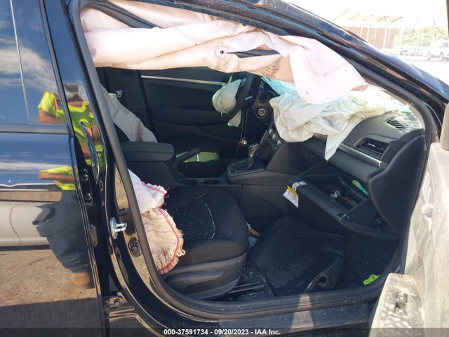 Hyundai ELANTRA SE 2020 5NPD74LF3LH588584 Image 5