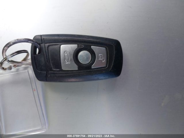 WBA3C3C51EPV90198 BMW 320i Xdrive