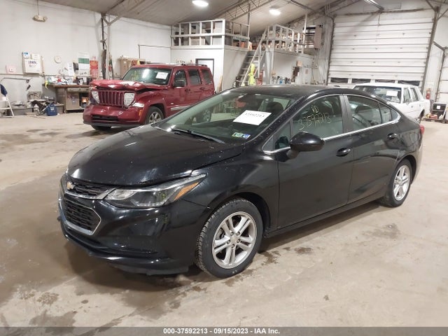 Chevrolet CRUZE LT 2017 1G1BE5SM1H7274097 Image 2