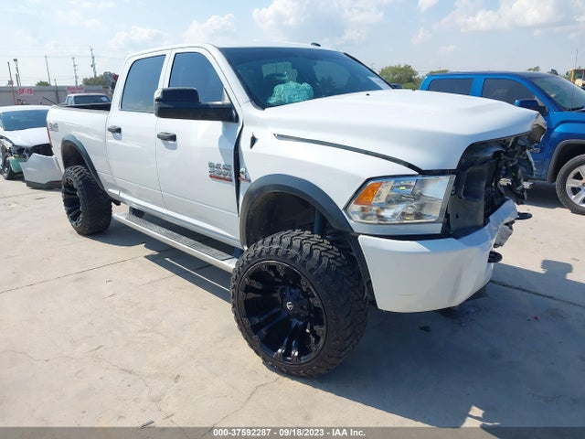 2018 RAM 2500 TRADESMAN VIN: 3C6UR5CL7JG390707