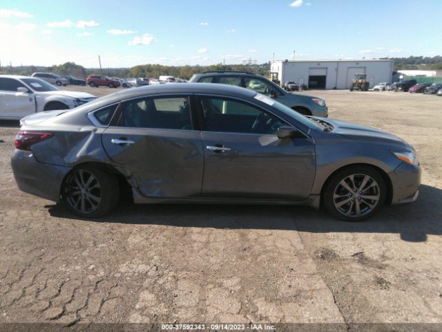 1N4AL3AP2JC257028 Nissan Altima 2.5 Sr