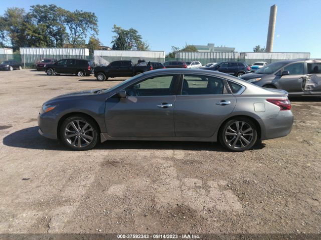1N4AL3AP2JC257028 Nissan Altima 2.5 Sr