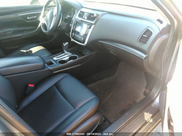 1N4AL3AP2JC257028 Nissan Altima 2.5 Sr