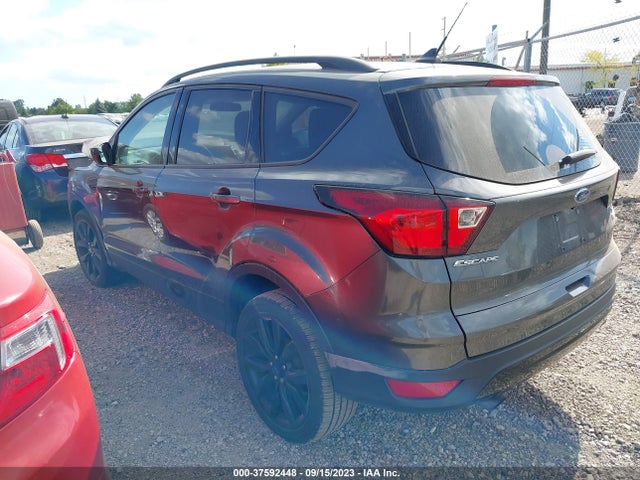 Ford ESCAPE SE 2019 1FMCU9GD3KUC24711 Image 3
