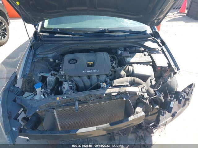 Hyundai ELANTRA SEL 2018 5NPD84LF5JH245656 Image 10