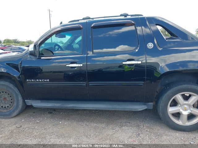 2013 CHEVROLET AVALANCHE LS VIN: 3GNMCEE02DG165894