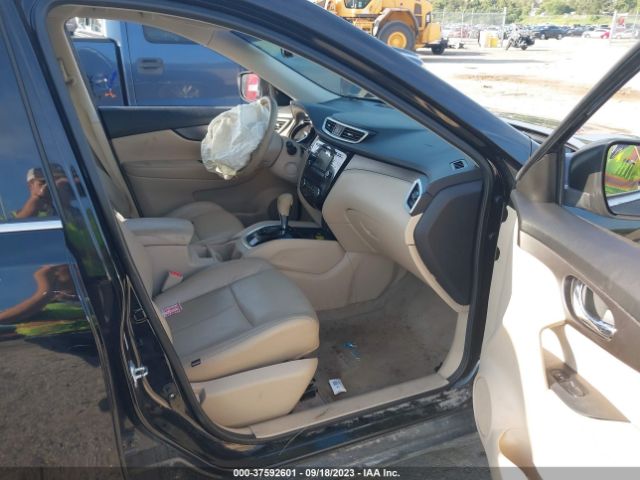 5N1AT2MT5EC788884 Nissan ROGUE SV