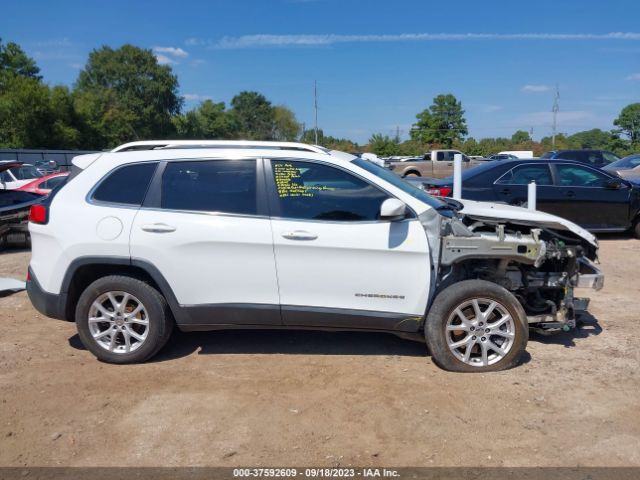 1C4PJLCBXEW217652 Jeep Cherokee Latitude