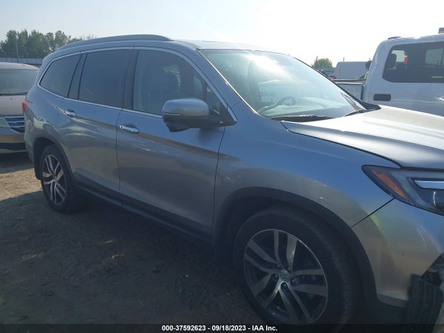 2017 HONDA PILOT TOURING VIN: 5FNYF5H93HB009774