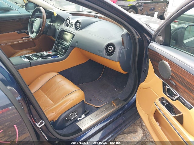 2014 JAGUAR XJ SAJWA2GZ7E8V67095 Photo 4