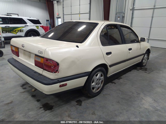 1992 INFINITI G20 VIN: JNKCP01P2NT305847