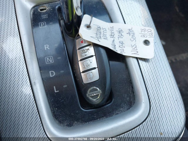 2014 NISSAN SENTRA SR VIN: 3N1AB7AP2EY293225