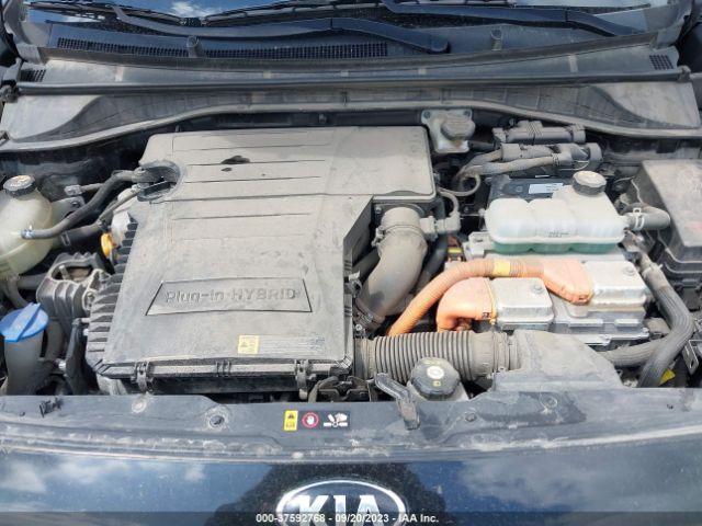 KNDCB3LC5K5265372 KIA NIRO LX