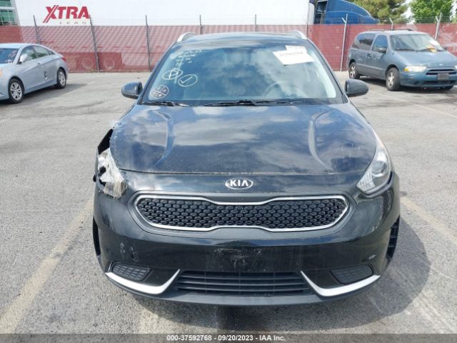 KNDCB3LC5K5265372 KIA NIRO LX