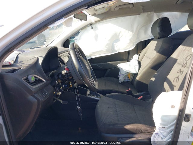 Hyundai ACCENT SE 2019 3KPC24A30KE077260 Image 5