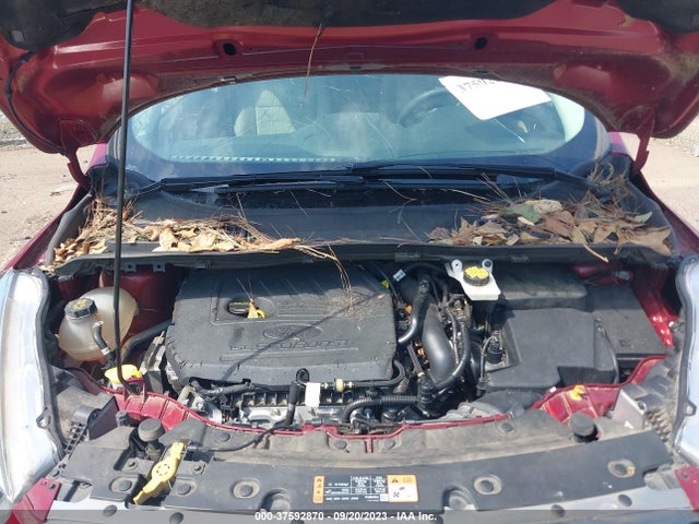 Ford ESCAPE SE 2017 1FMCU0GD4HUE01593 Image 10