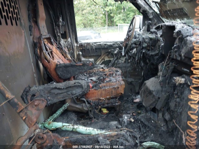 Chevrolet EXPRESS CARGO VAN 2022 1GCZGGFP4N1163381 Image 5