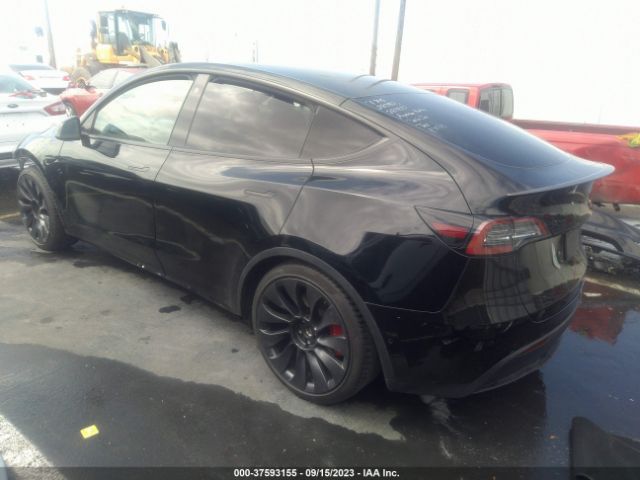 7SAYGDEF5NF382024 Tesla Model Y Performance
