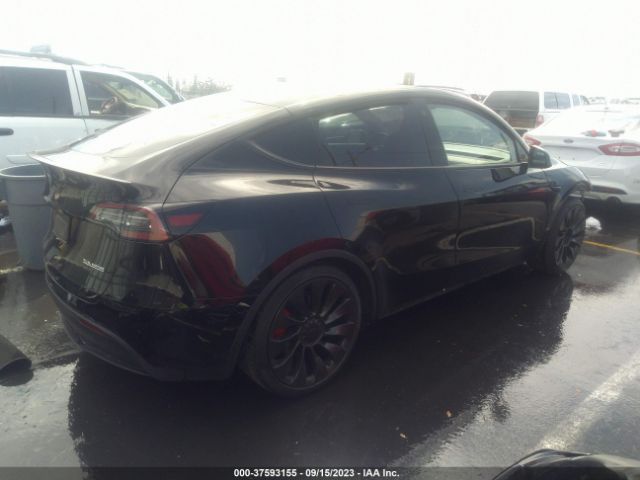 7SAYGDEF5NF382024 Tesla Model Y Performance