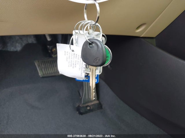 2013 HYUNDAI ELANTRA GLS VIN: 5NPDH4AE3DH233794