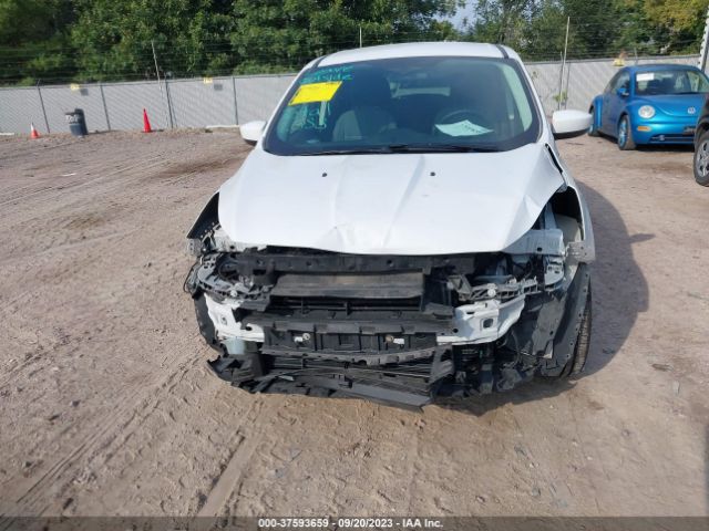 1FMCU0GX0FUA39981 Ford ESCAPE SE