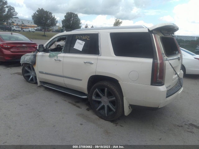 Cadillac Escalade Luxury 2015 1GYS4MKJ6FR733114 Image 3