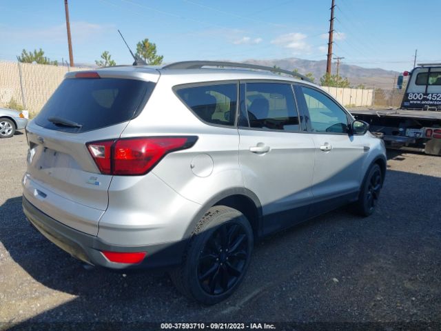 1FMCU9GD3KUA07613 Ford ESCAPE SE