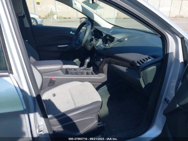 1FMCU9GD3KUA07613 Ford ESCAPE SE
