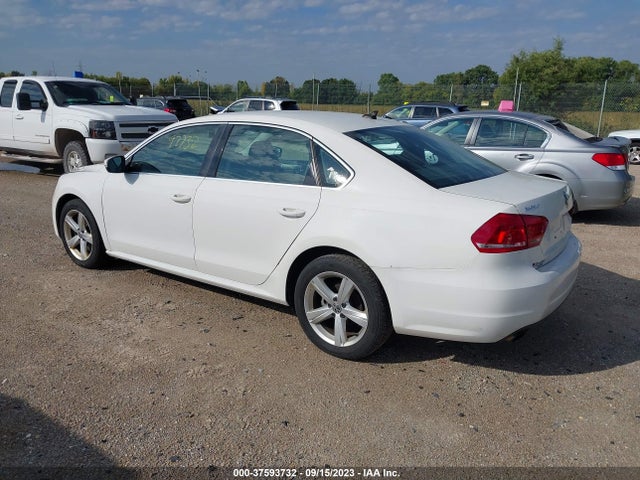 2014 VOLKSWAGEN PASSAT SE VIN: 1VWBS7A38EC031052