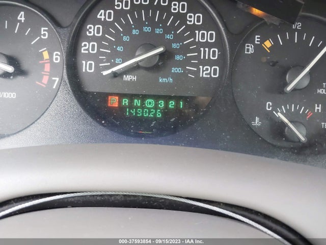 2001 BUICK CENTURY CUSTOM VIN: 2G4WS52J011160520